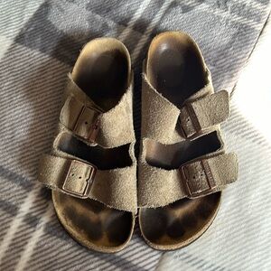 Tan Arizona Birkenstocks